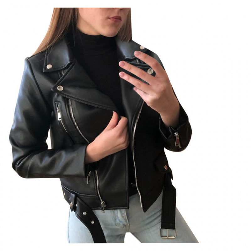 Lederjacke Damen Biker Stil mit Nieten und Zierbesatz