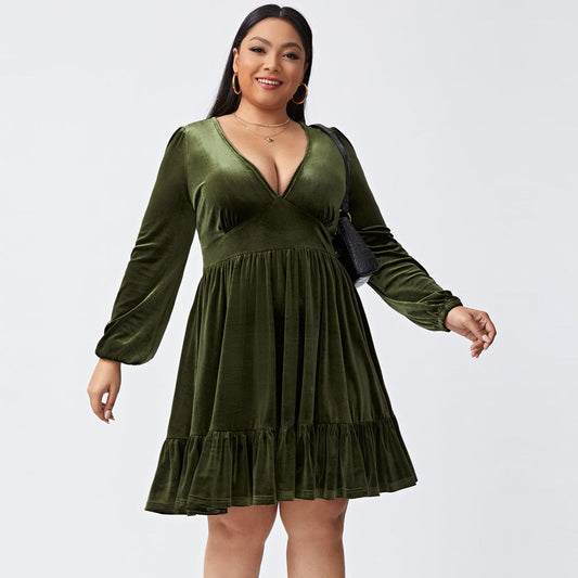 Sexy Samtkleid mit langen Ärmeln von BerlinGlamour
