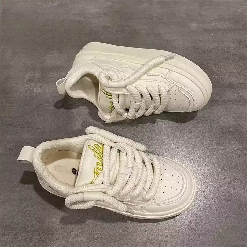 Damen Sneaker Bequem Schnürsystem Weich - BerlinGlamour