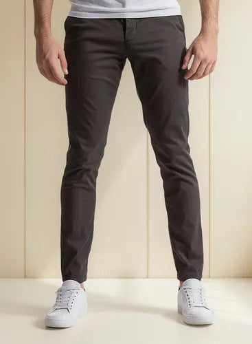 Schlanke Herren Jeans Slim Fit dunkelblau
