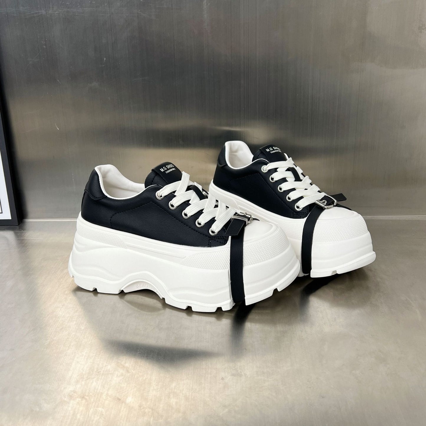 Damen Plateau Sneaker Sportlich Verstellbarer Riemen