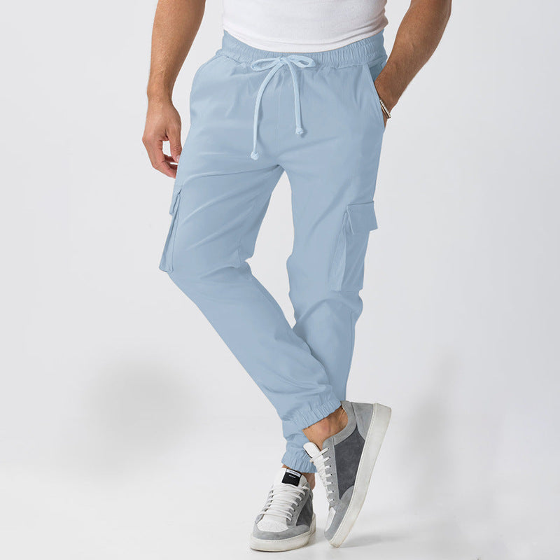 Herren Cargo-Hose mit elastischem Bund und praktischen Seitentaschen BerlinGlamour - das ist der perfekte Begleiter für jeden, der seine Freiheit liebt und immer unterwegs ist. Die neue Kol