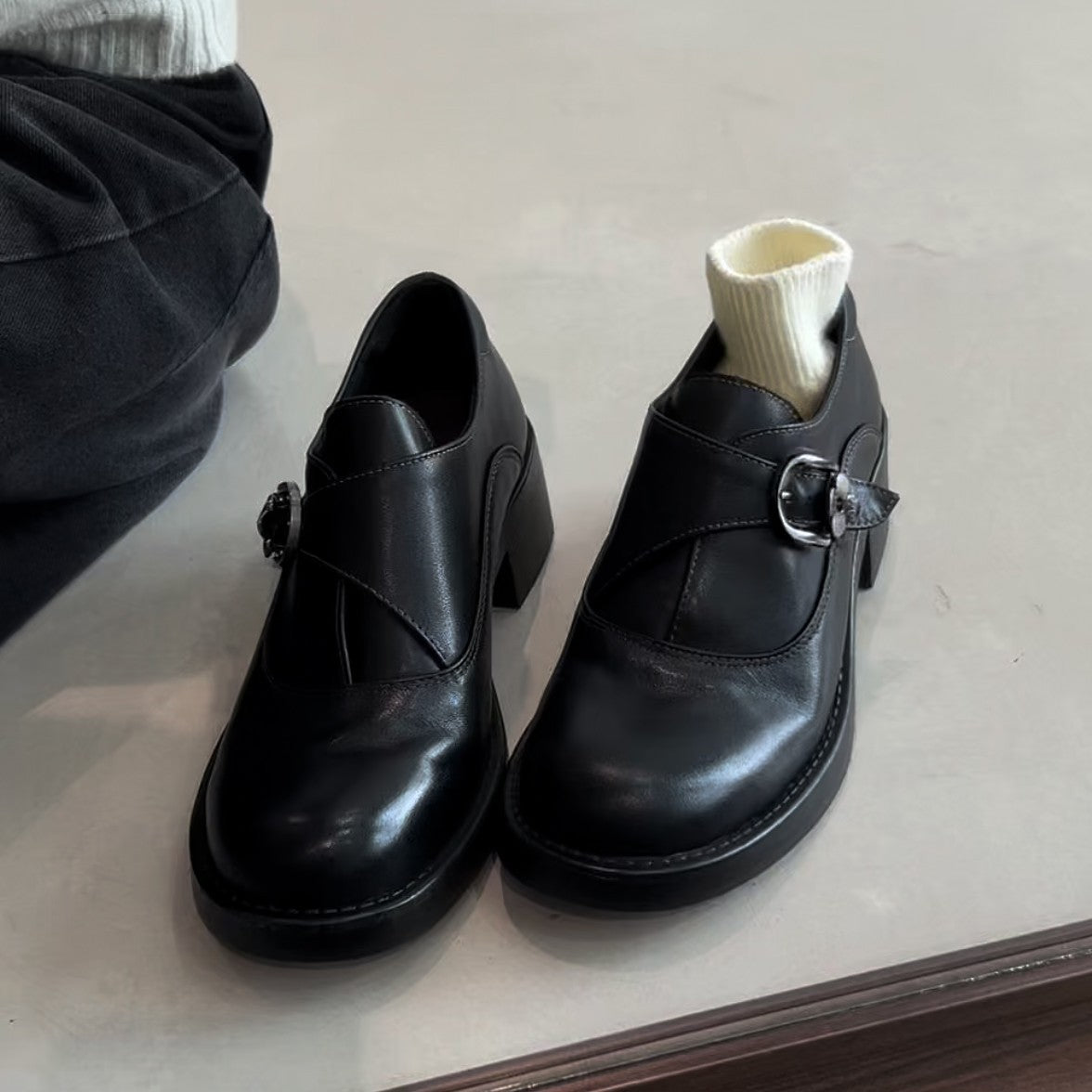 Damen Stiefeletten Elegantes Design Schnalle Schwarz