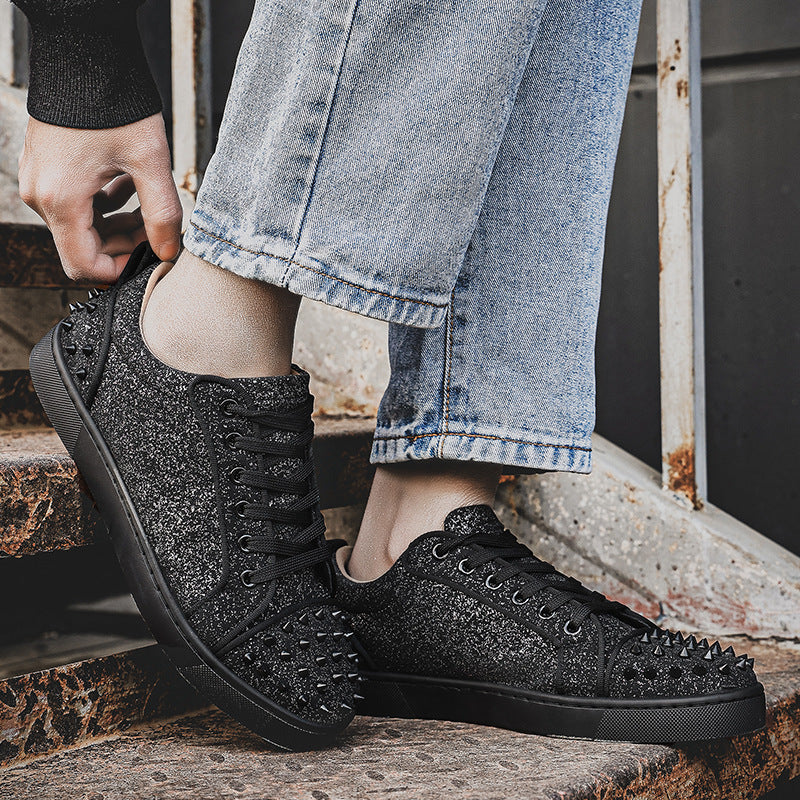 Damen Sneaker Sportlich Nieten-Design Trendschuhe