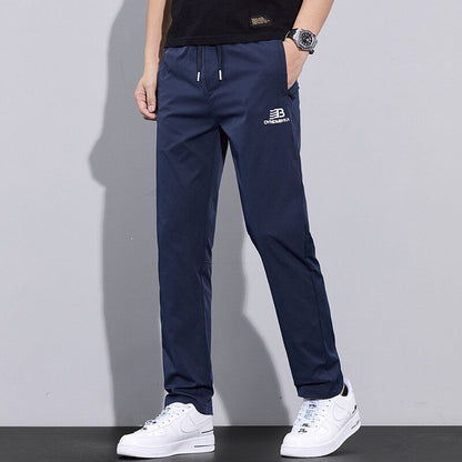 ein Beispiel für einen E-Commerce-Produktitel auf Deutsch: Sportliche Freizeithose mit verstellbarem Kordelzug