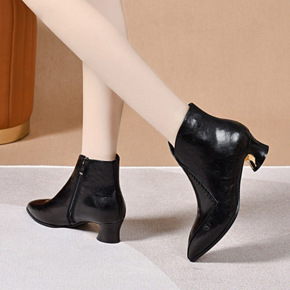 Elegante Damen Stiefel mit Gold Akzenten Schmal