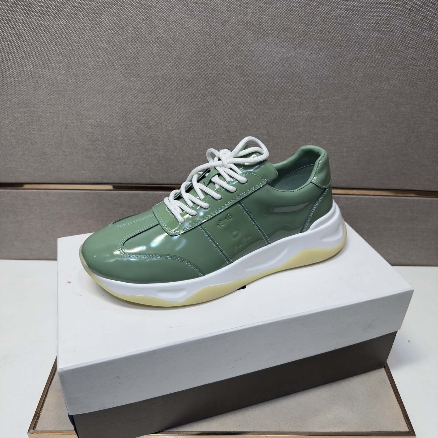 Damen Sneaker Sportlich Mit Glanzverschluss