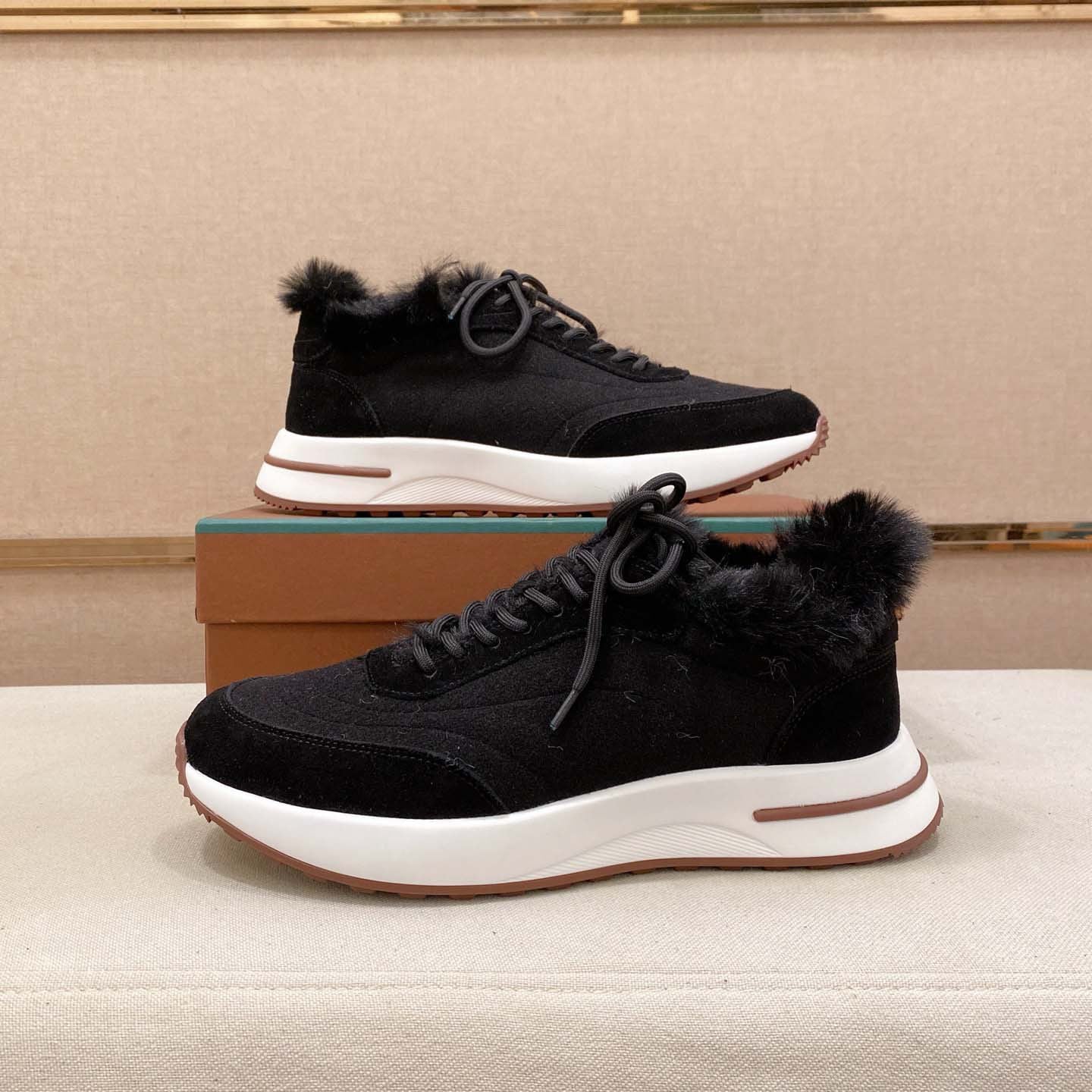 Damen Sneaker Sportlich Fellkragen Schwarz Winter