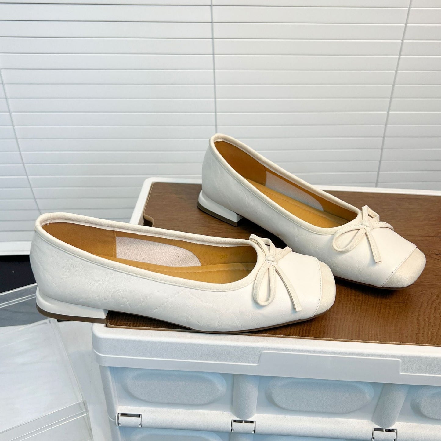 Damen Ballerinas Elegante Leder Schuhe mit Schleifenverschluss