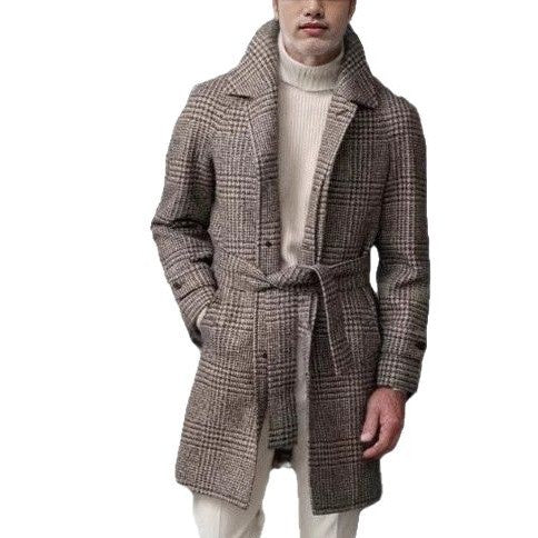 Eleganter Herren Karomantel Modern Berlin Stil
