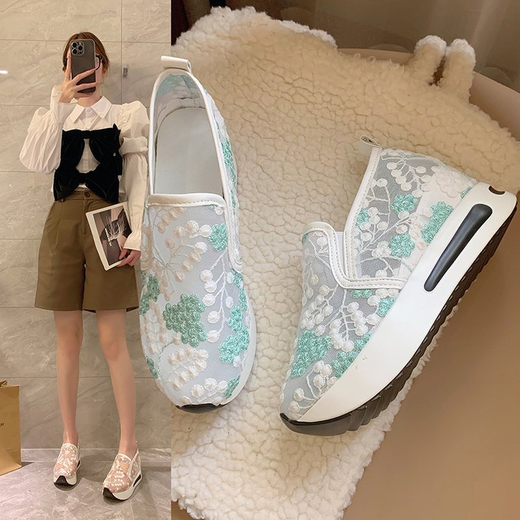 Damen Sneaker Slip-On Blumen Stickerei Mode Schuhe - BerlinGlamour
