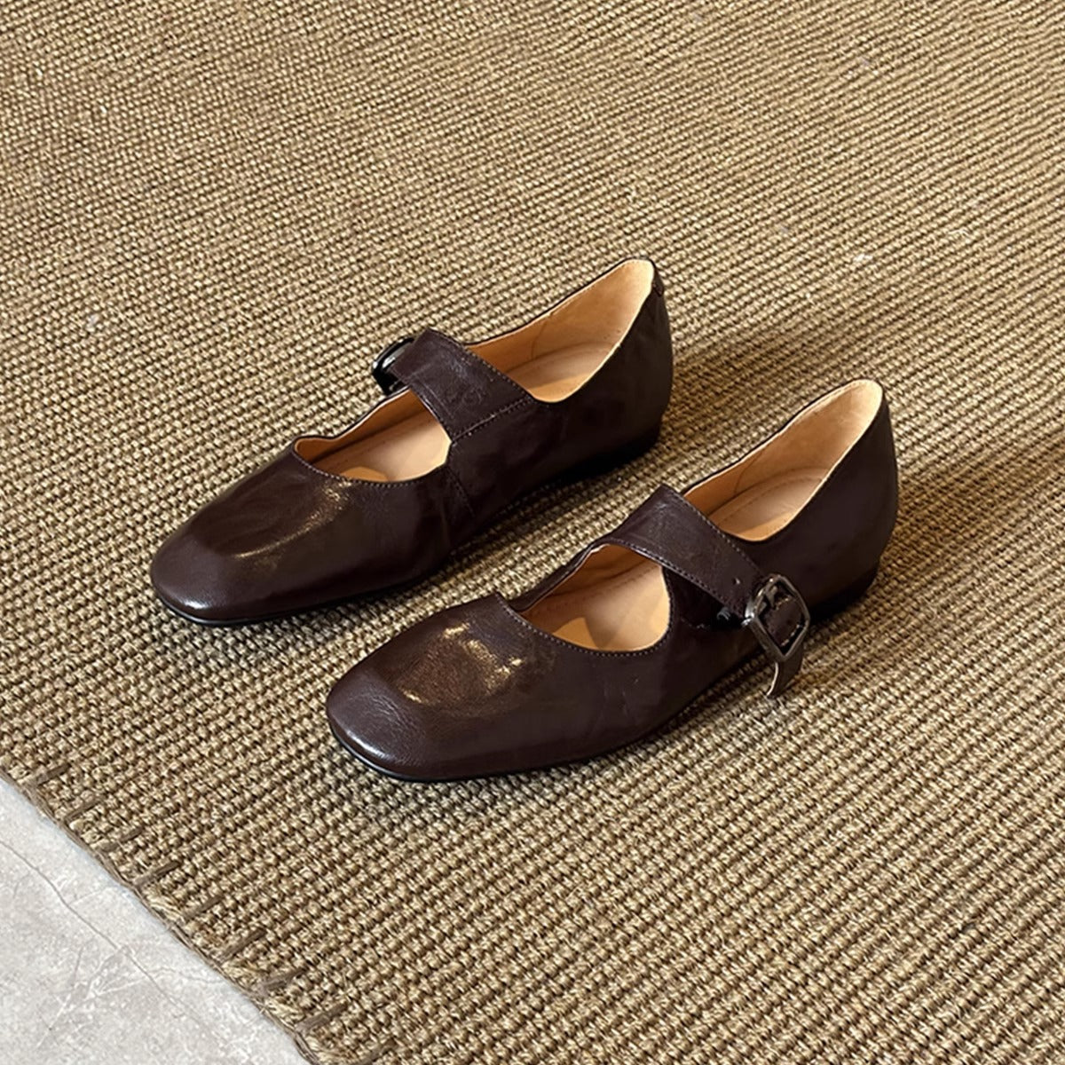 Elegante Damen Schuhe mit Riemenverschluss Modern - BerlinGlamour