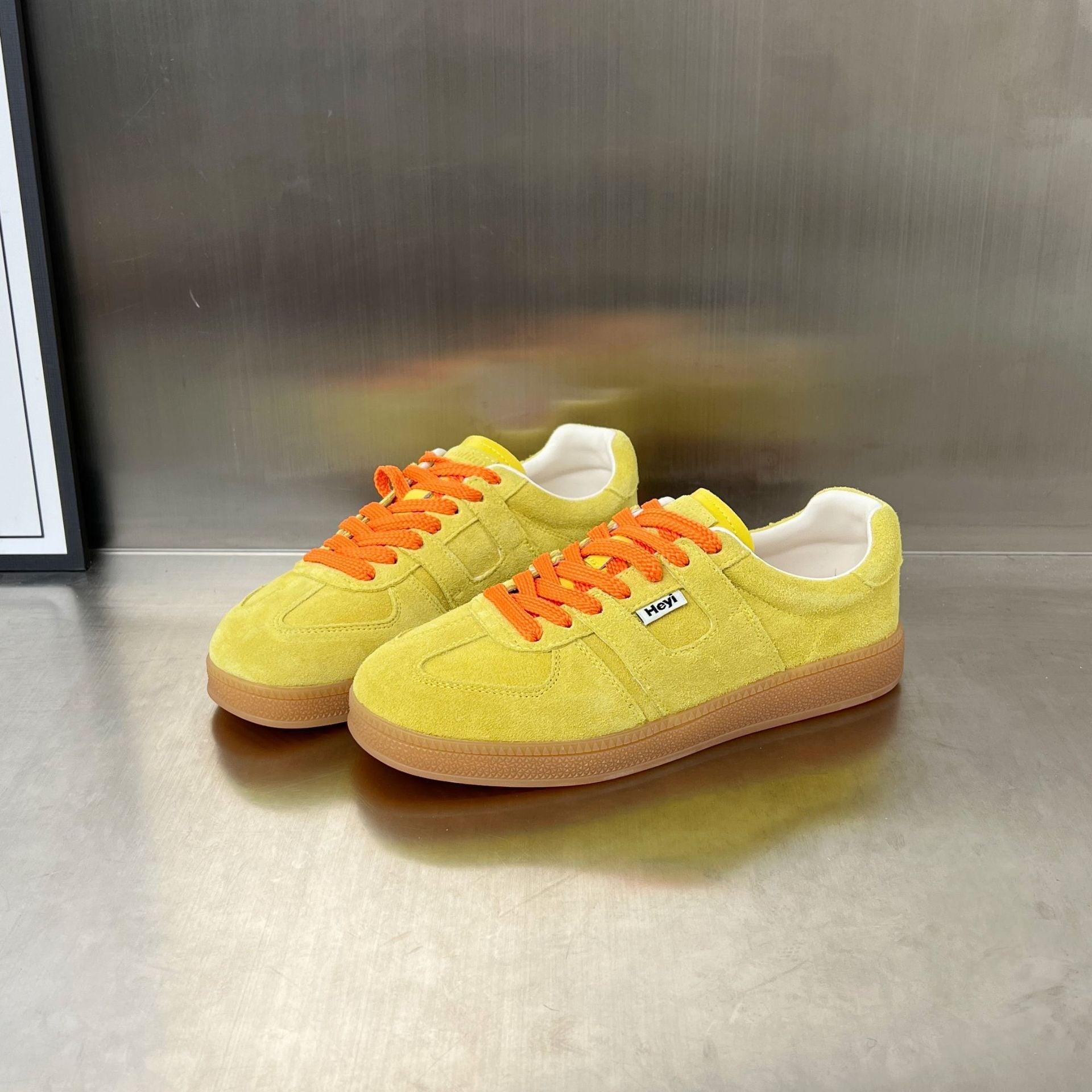 Damen Sneaker Sportlich Weich Wildleder Schnürsenkel - BerlinGlamour