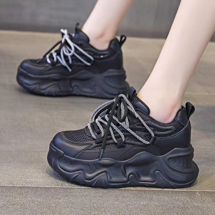 Sportliche Damen Sneaker Chunky mit Dämpfung und rutschfester Sohle