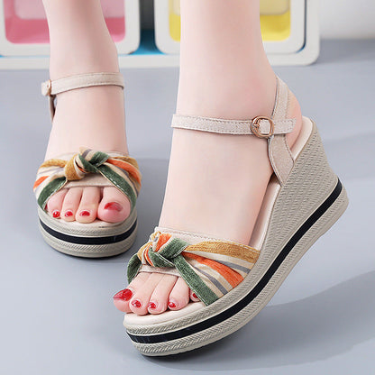 Damen Sandaletten Wedge Absatz mit Knotendesign und verstellbarem Riemen - BerlinGlamour