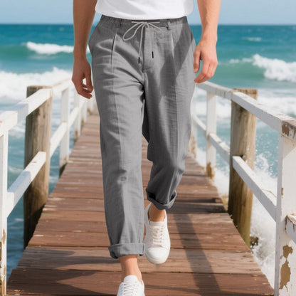 Sommerhose mit elastischem Bund und atmungsaktivem Material, ideal für lange Spaziergänge im Freien oder am Strand. Diese lässige Sommerhose ist atmungsaktiv und bietet optimalen Schutz vor Son