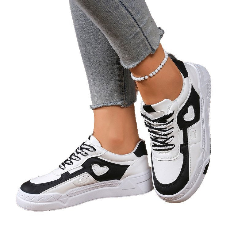 Damen Sneaker Modisch Herz Applikation