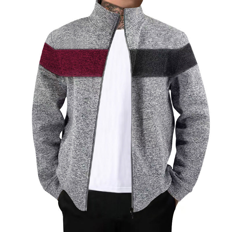 der neue Titel: Sportlicher Stehkragenpullover mit kontrastierenden Farbbereichen und hochwertiger Baumwolle