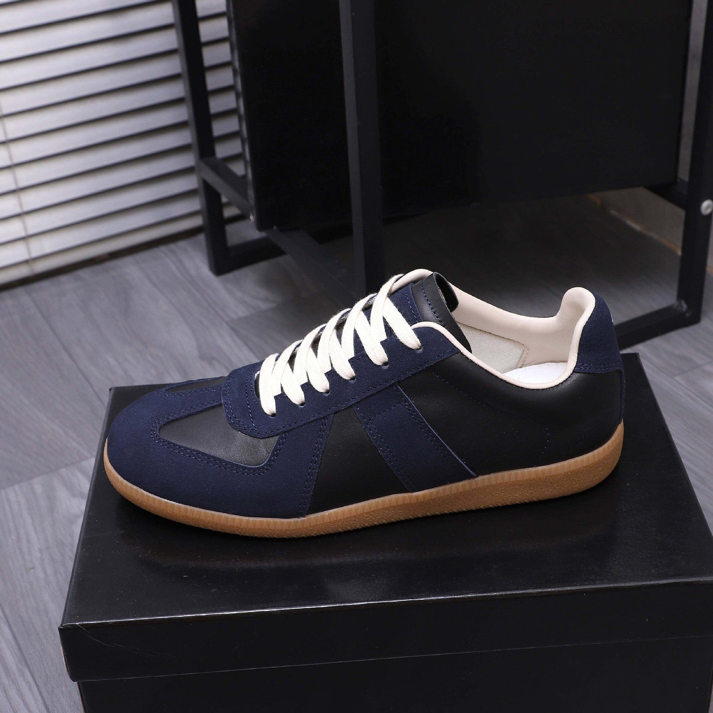 Damen Leder Sneaker Sportlich Rutschfest Modisch