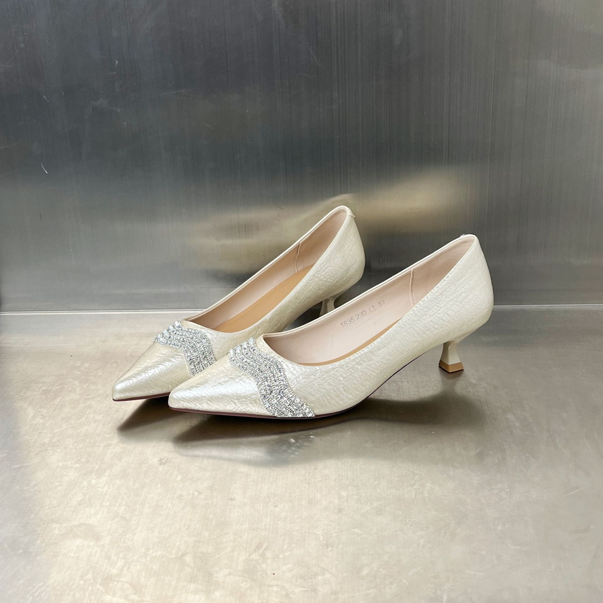 Damen Pumps Elegant mit Strasssteinen Glitzer - BerlinGlamour