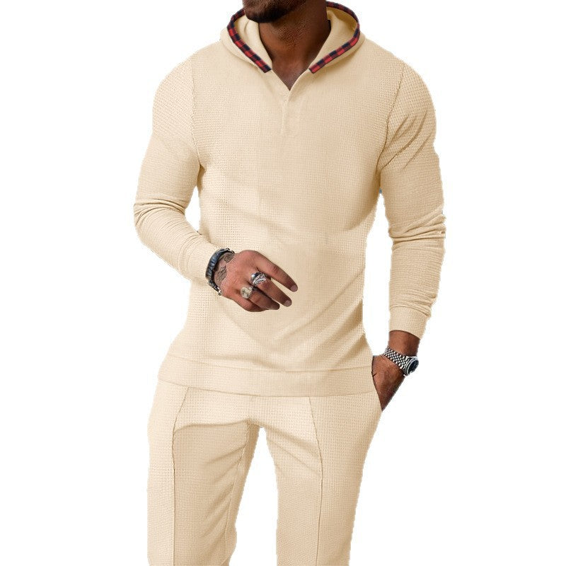 ein Beispiel für einen Titel: Sportlicher Herren Hoodie mit Karodetails und passtgenauen Jogginghose BerlinGlamour