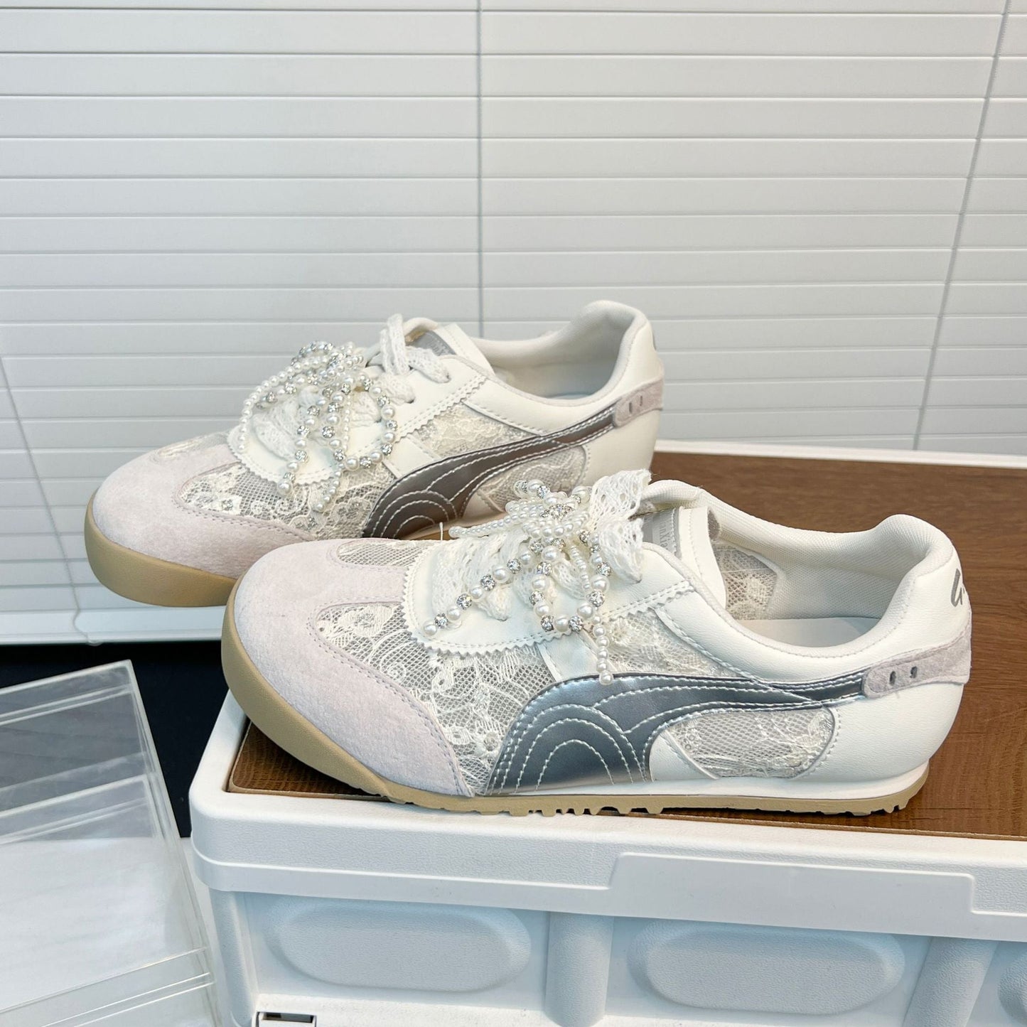 Damen Sneaker Elegante Perlen Sneaks Schuhe