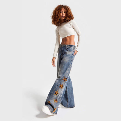Damen Jeans Weite Bein mit Blumen Stickerei - BerlinGlamour