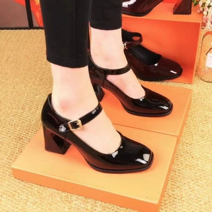 Damen Pumps mit Riemchen und Blockabsatz Elegante Schuhe