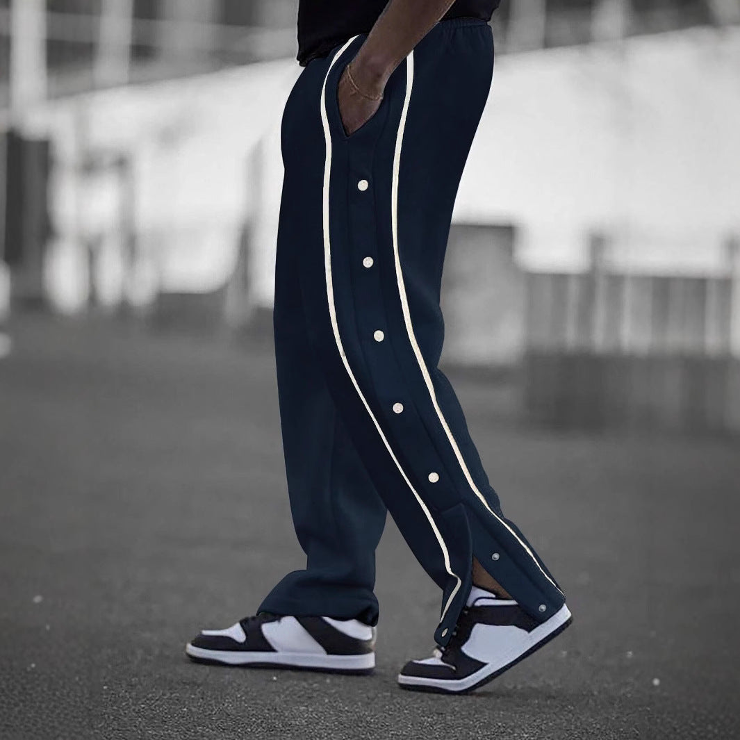 ein Beispiel für einen E-Commerce-Produktitel auf Deutsch: 

**Moderne Sportliche Laufschuhe mit seitlichen Druckknöpfen**

Dieser Titel verwendet Adjektive wie moderne,