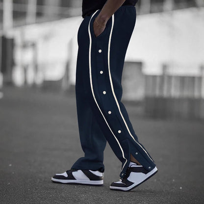 ein Beispiel für einen E-Commerce-Produktitel auf Deutsch: 

**Moderne Sportliche Laufschuhe mit seitlichen Druckknöpfen**

Dieser Titel verwendet Adjektive wie moderne,