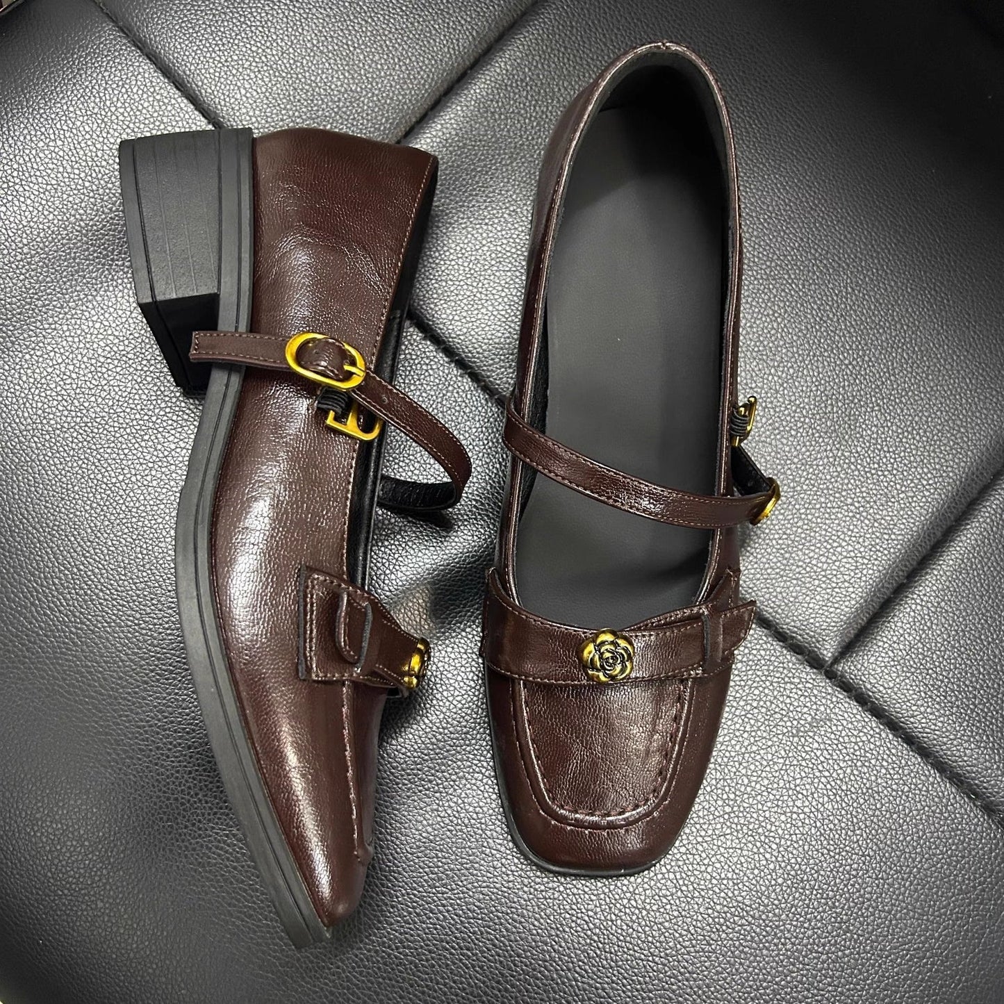Damen Ballerinas Elegant mit verstellbarem Riemen Gold