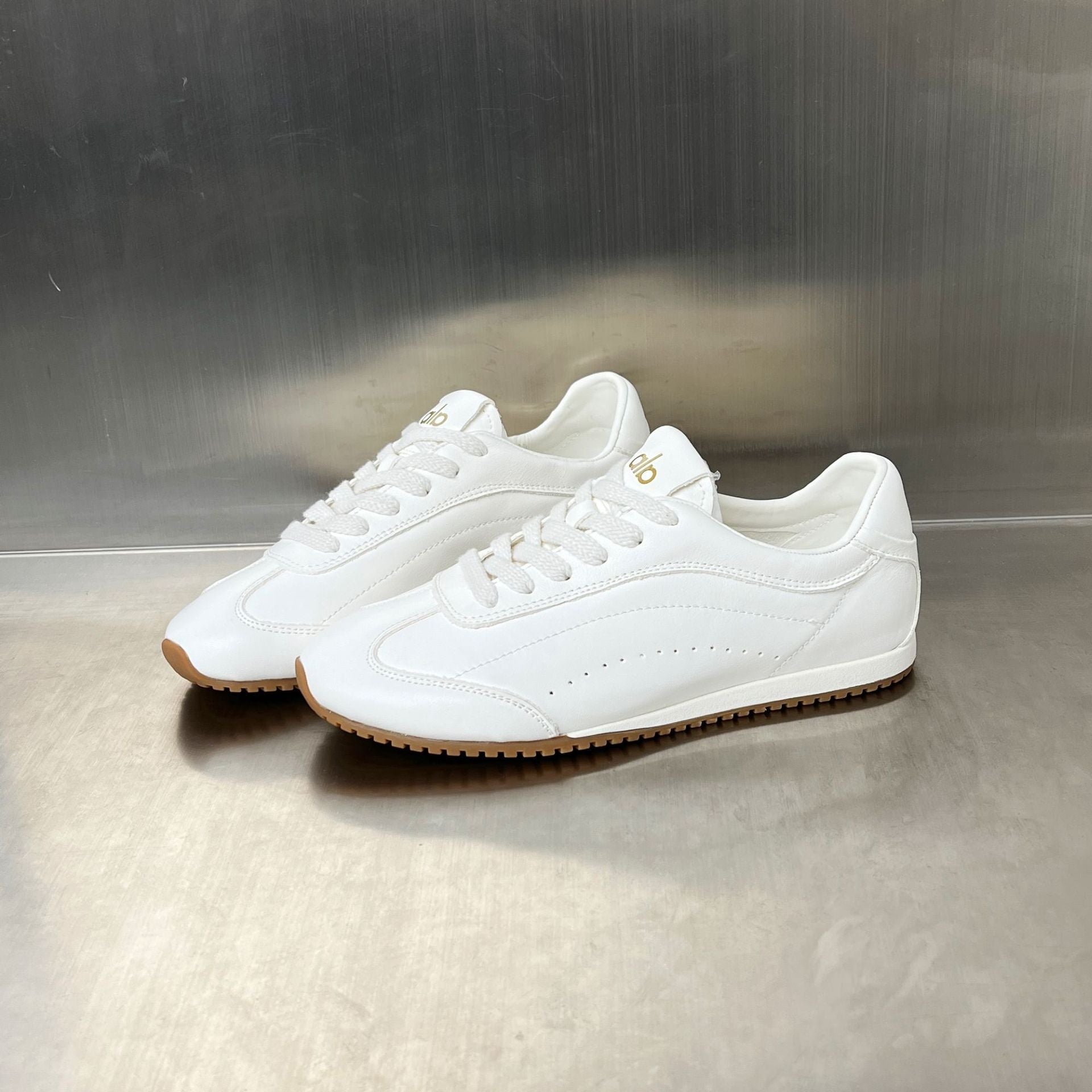 Damen Sneaker Sportlich atmungsaktiv Schwarz - BerlinGlamour
