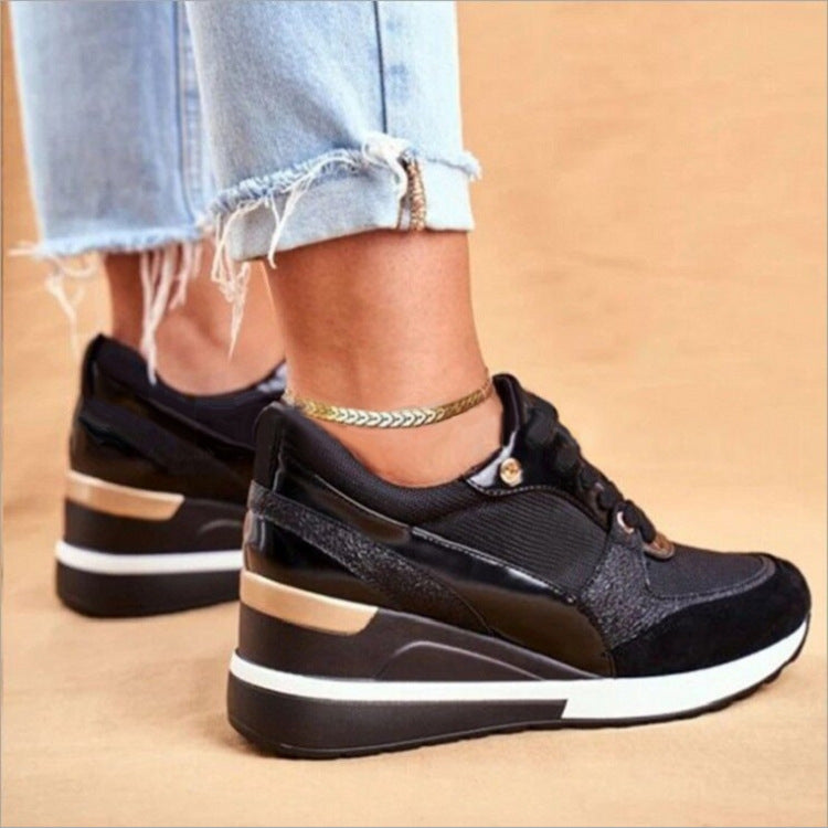 Damen Sneaker Sportlich Metallic Details Modisch