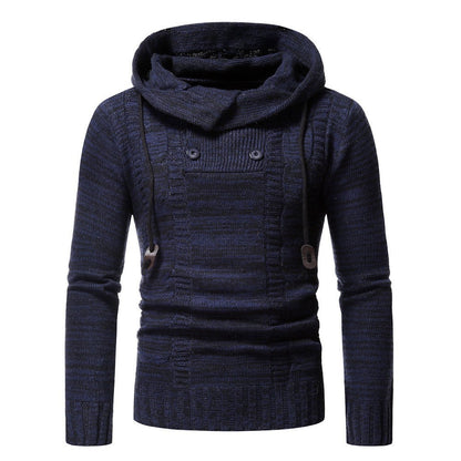 Moderne Strickpullover mit kuscheligem Kapuzenkragen und dekorativen Knopfdetails BerlinGlamour.