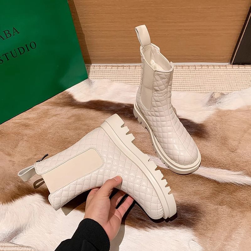 Damen Chelsea Boots Komfortabel Gefüttert Rutschfest