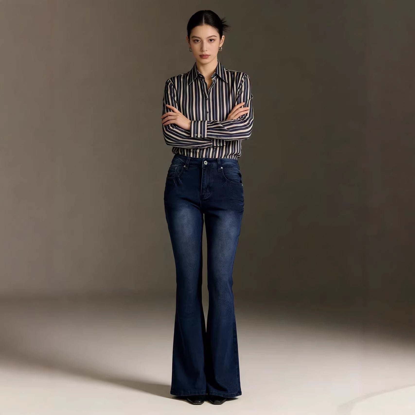 Damen Hoch-Taillierte Flare Jeans Elegant - BerlinGlamour