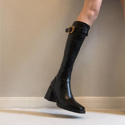 Damen Stiefel Hochwertig mit Knöchelriemen Modern - BerlinGlamour