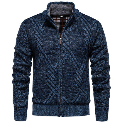 Herren Strickjacke Modern mit Mikrofon und Lautsprecher.