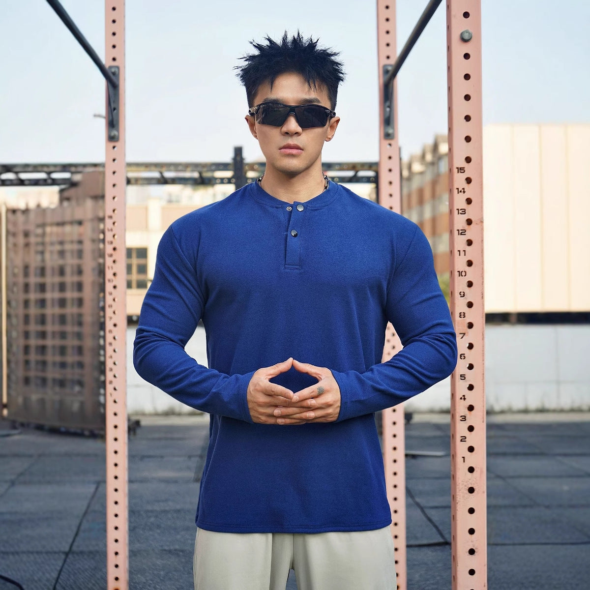 Herren Langarmshirt Atmungsaktiv Knöpfausschnitt Modern
