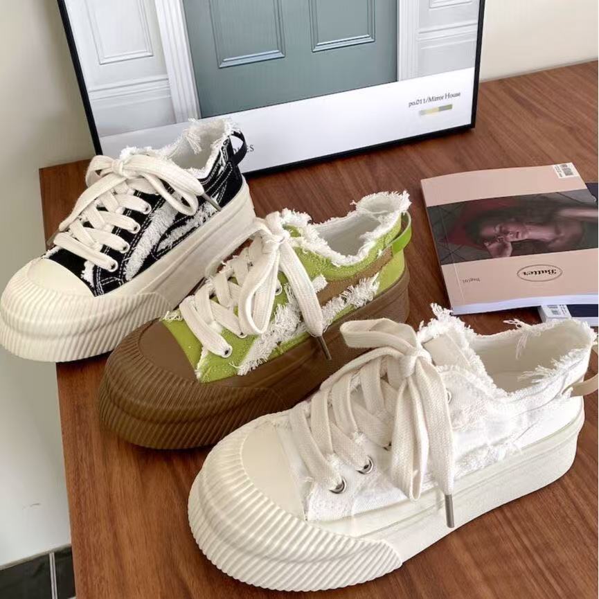 Damen Sneaker Chunky mit Fransen Detail Weich