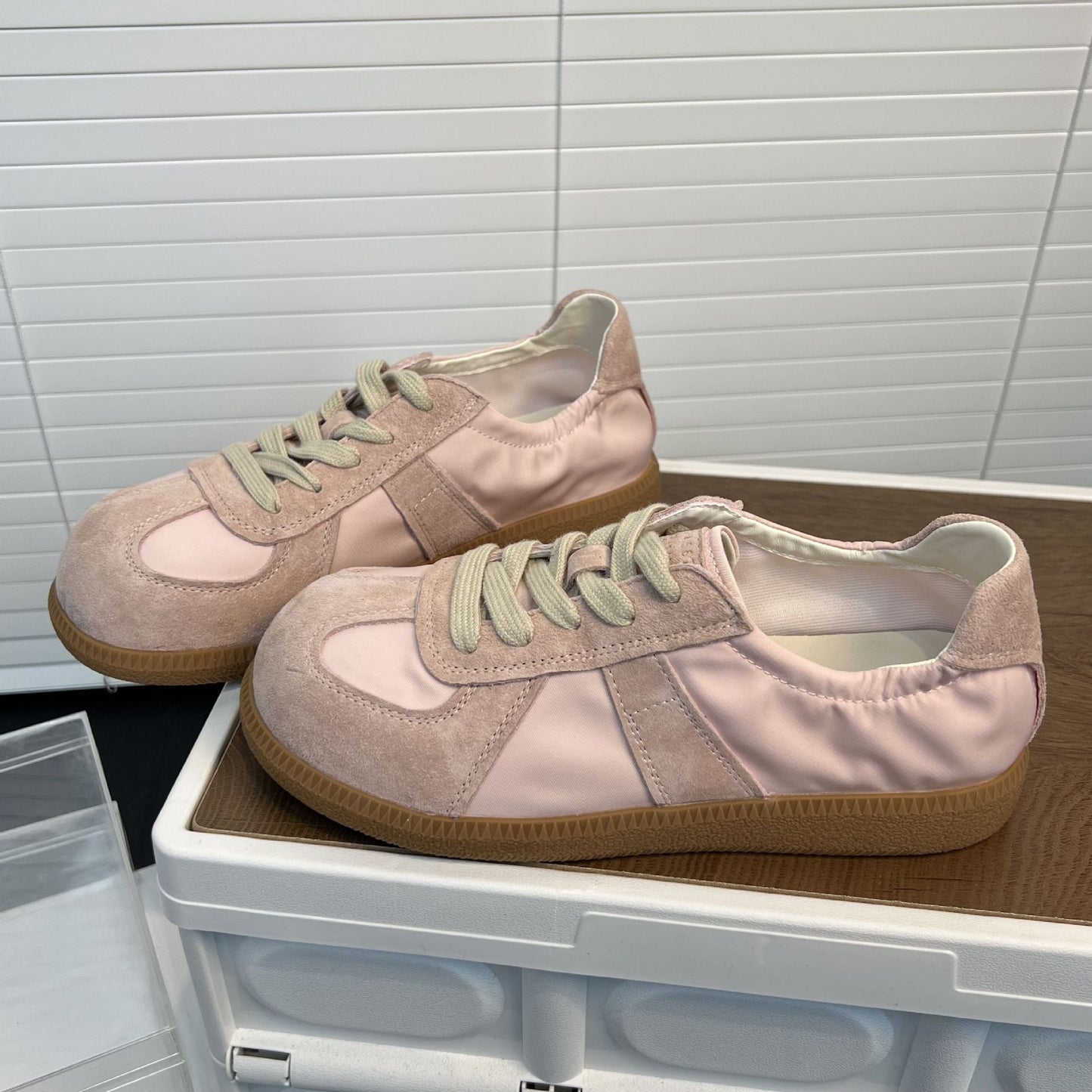 Damen Sneaker Sportlich Elegant Satin Schuhe