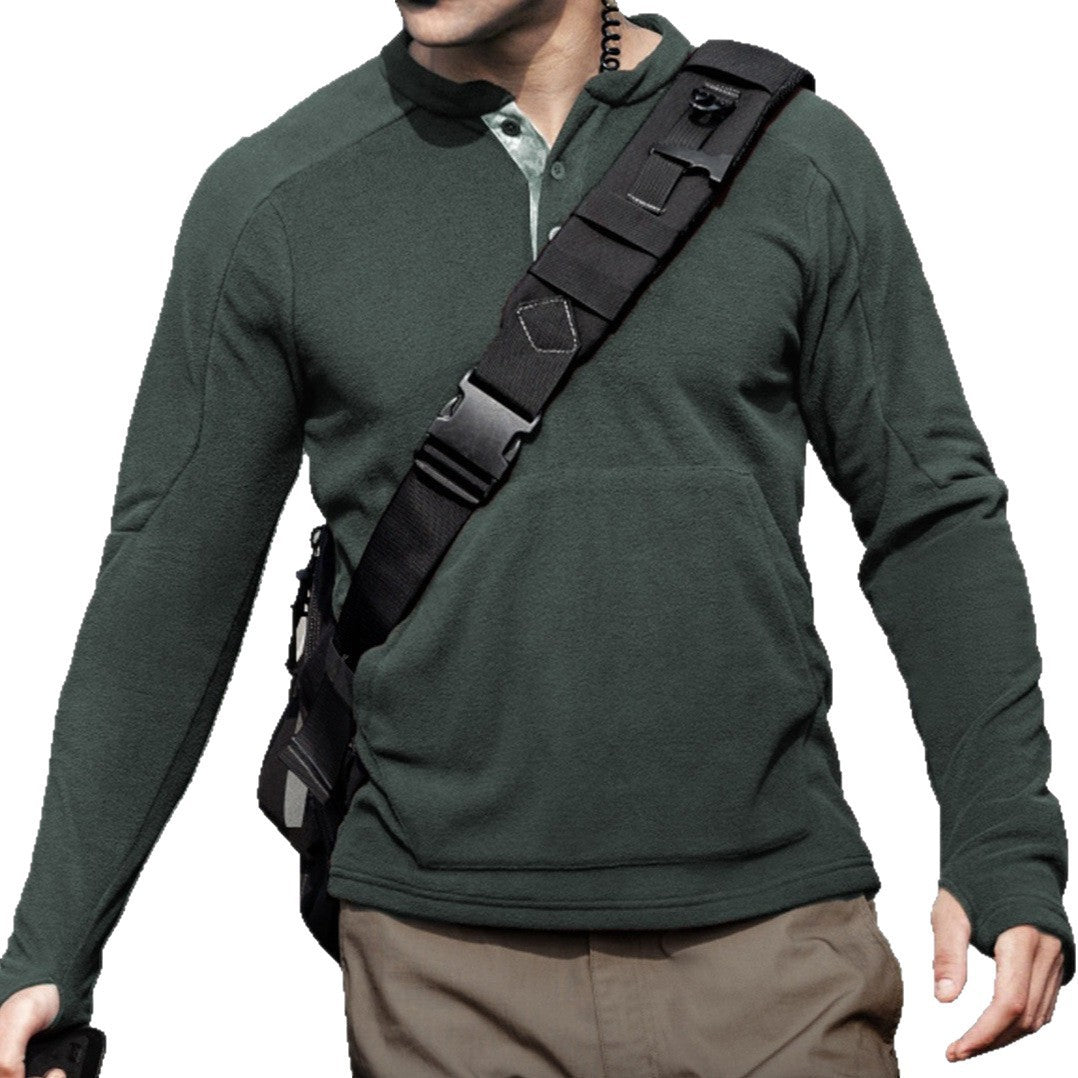 Modernes Fleece-Pullover-Design, perfekt für den täglichen Bedarf. Mit Knopfleiste aus hochwertigen Materialien und praktischer Kängurutasche in Berlin, bietet dieser Fleece-P