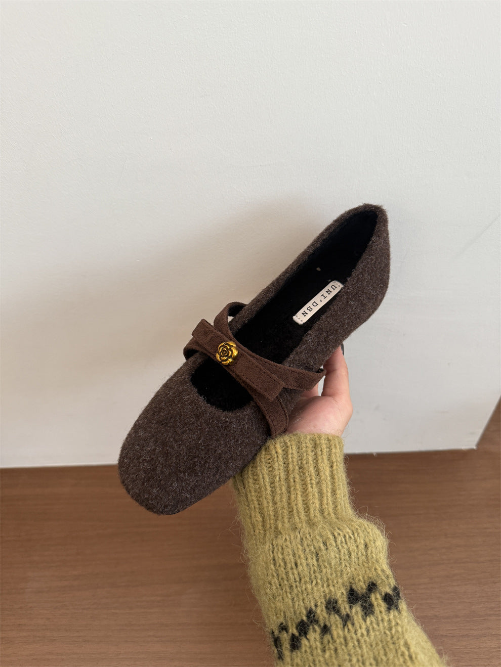 Damen Hausschuhe Weich Filz mit Riemchen Winter