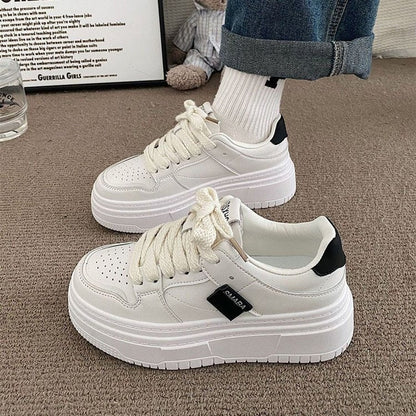 Damen Plattform Sneaker Hoch mit Weichem Innenfutter und Eleganter Schnürung