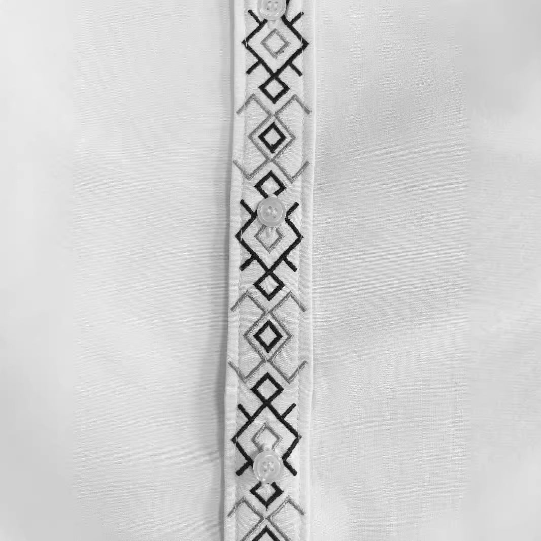 Elegantes Herren Langarmhemd mit besticktem Kragen Modern