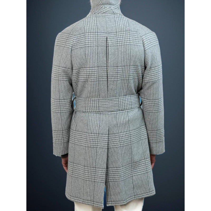 Eleganter Herren Karomantel mit Taillengürtel Modern