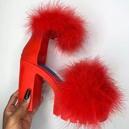 Damen Pumps Plateau Flauschig Wintermode - BerlinGlamour