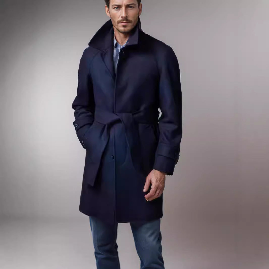 Eleganter und taillierter Trenchcoat aus hochwertiger Wolle BerlinGlamour für den modernen Online-Shop, mit einer Vielzahl von Stilen und Dessins, die den Kunden ein unvergessliches