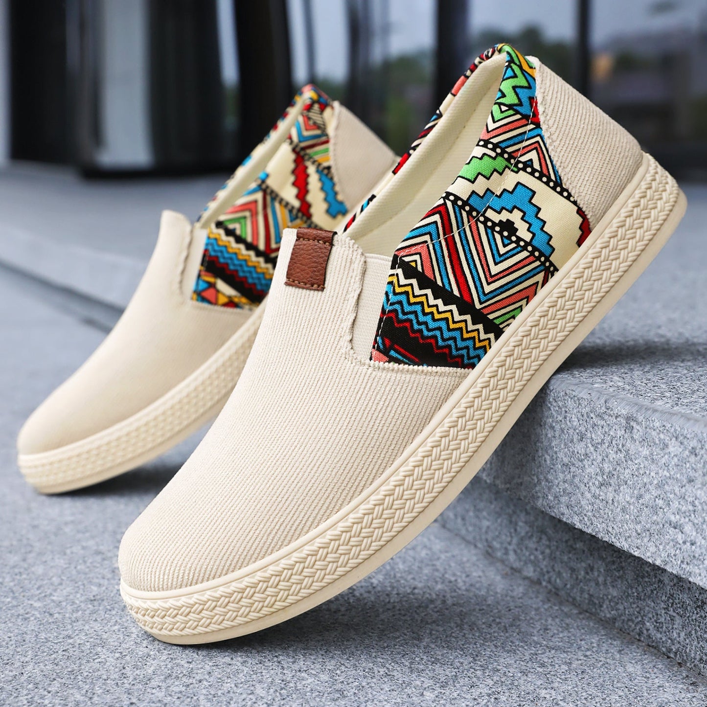 Damen Slip-On Schuhe Bequem Bunt Ethno Muster - BerlinGlamour