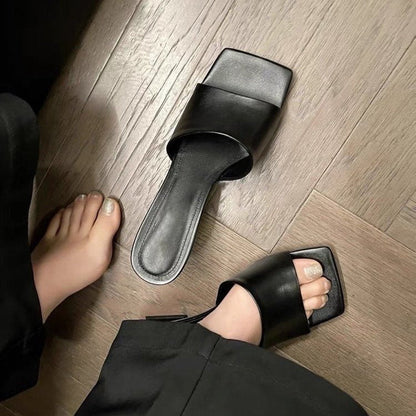 Damen Mules Offen mit Glitzer Obermaterial und Hochem Blockabsatz